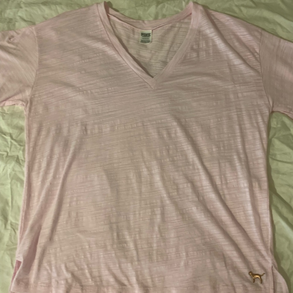 Light pink Victoria’s Secret sequin t shirt very cut nwot